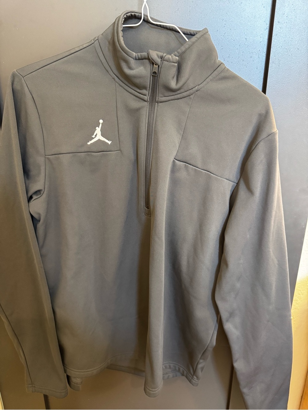 4 items! Nike Men's Quarter-Zip Jacket, peloton zip, Under Armor sweatshirts.
